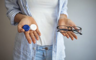 Which Is Right For You: Contact Lenses or Eyeglasses?